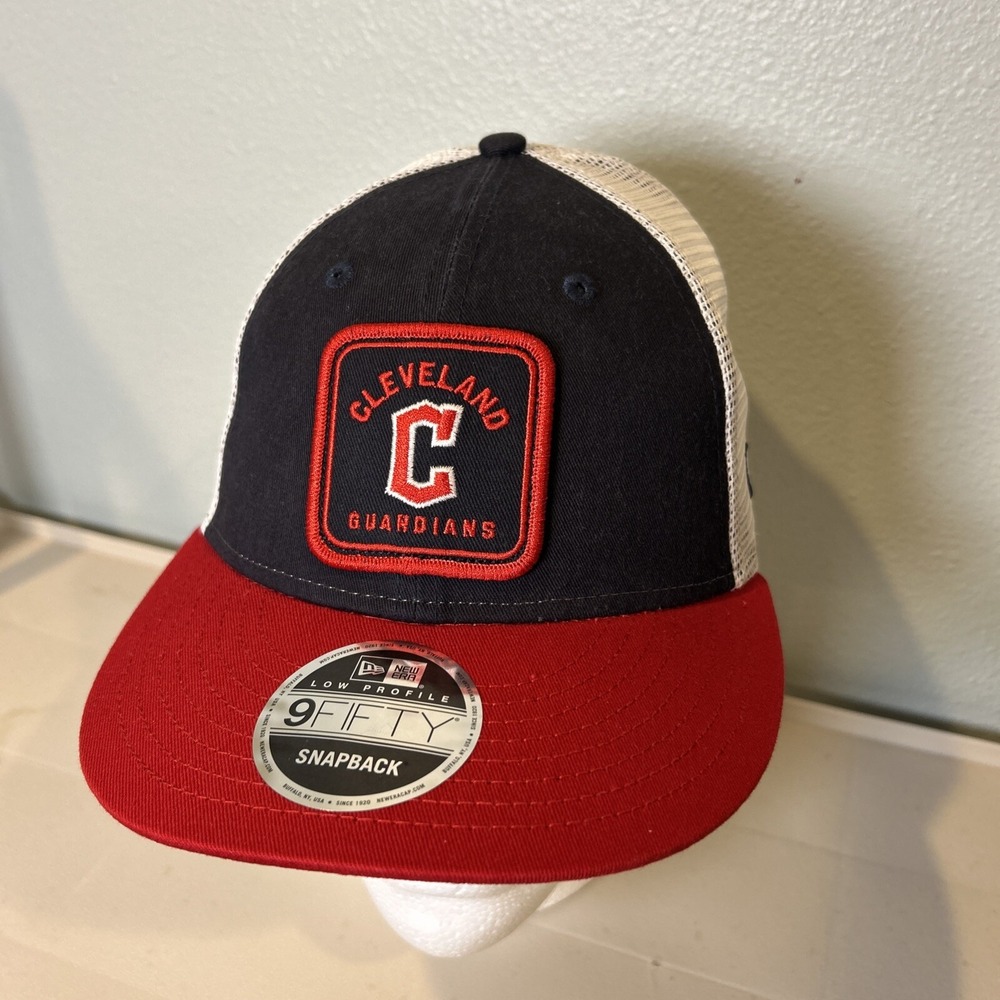 New Era Cleveland Guardians Snapback 9FIFTY Low Profile Mesh Trucker Hat Navy